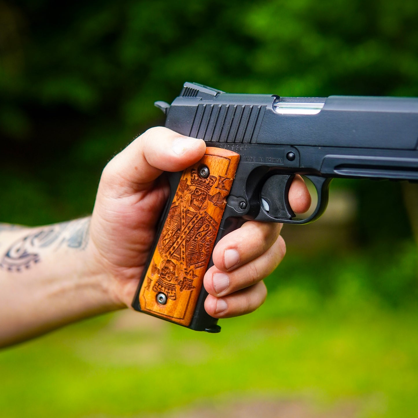 URAY 1911 Full Size Wood King of Spades Pistol Grips